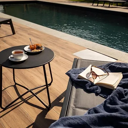 Il Medeghino مزرعة للإقامة